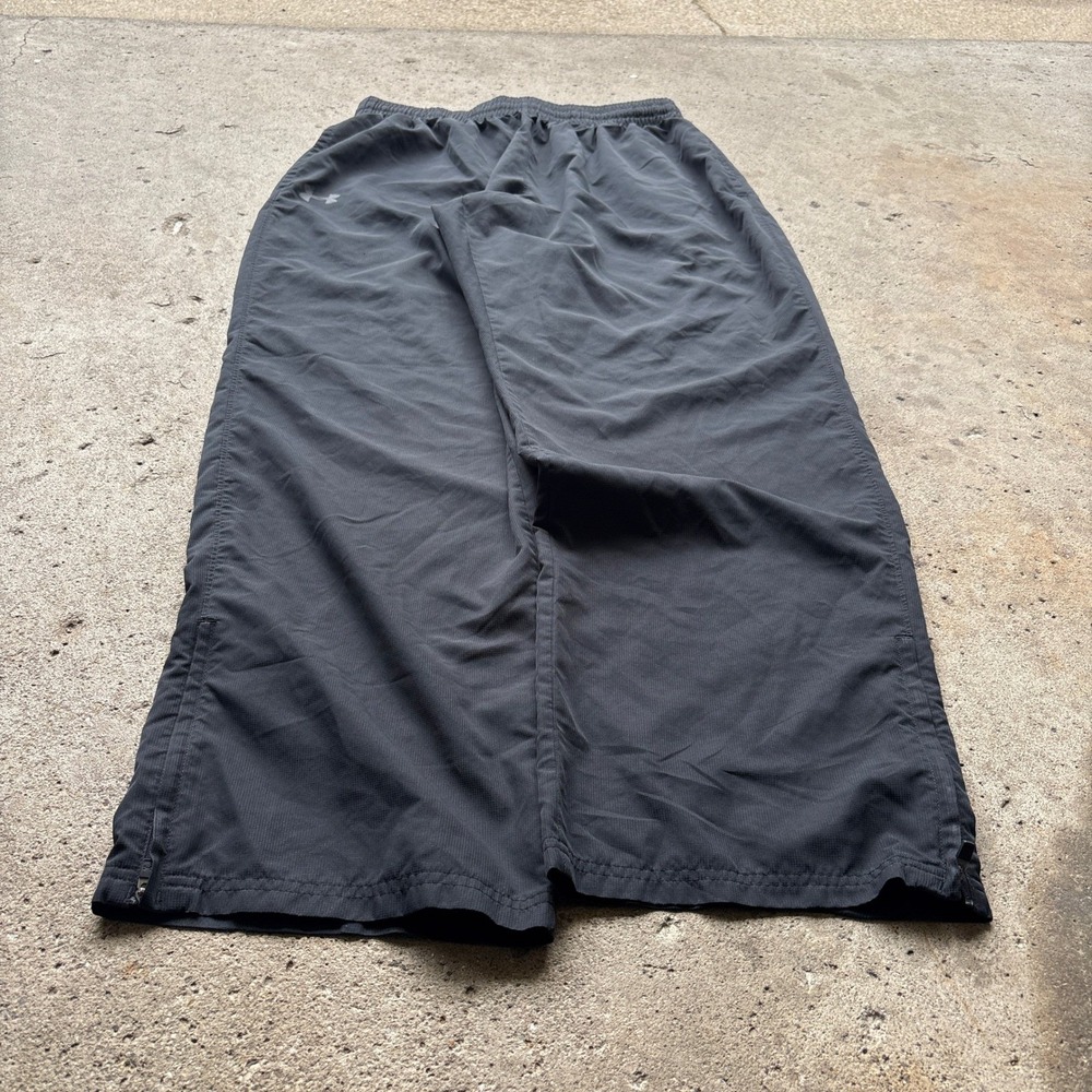 Under Armour Mens XL Black Loose Fit Mesh Lined Track Pants Windbreaker Joggers